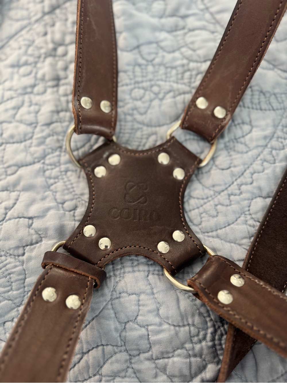 Coiro Double Camera Leather Harness Strap in Dark Brown - Picture 3 of 13